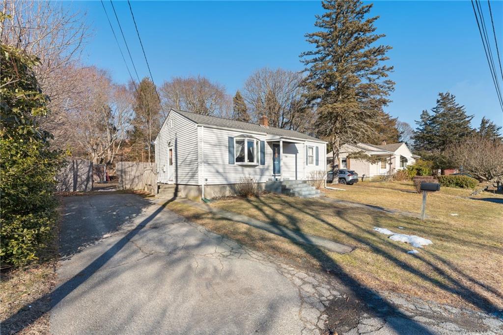 136 Beech Avenue, Tiverton