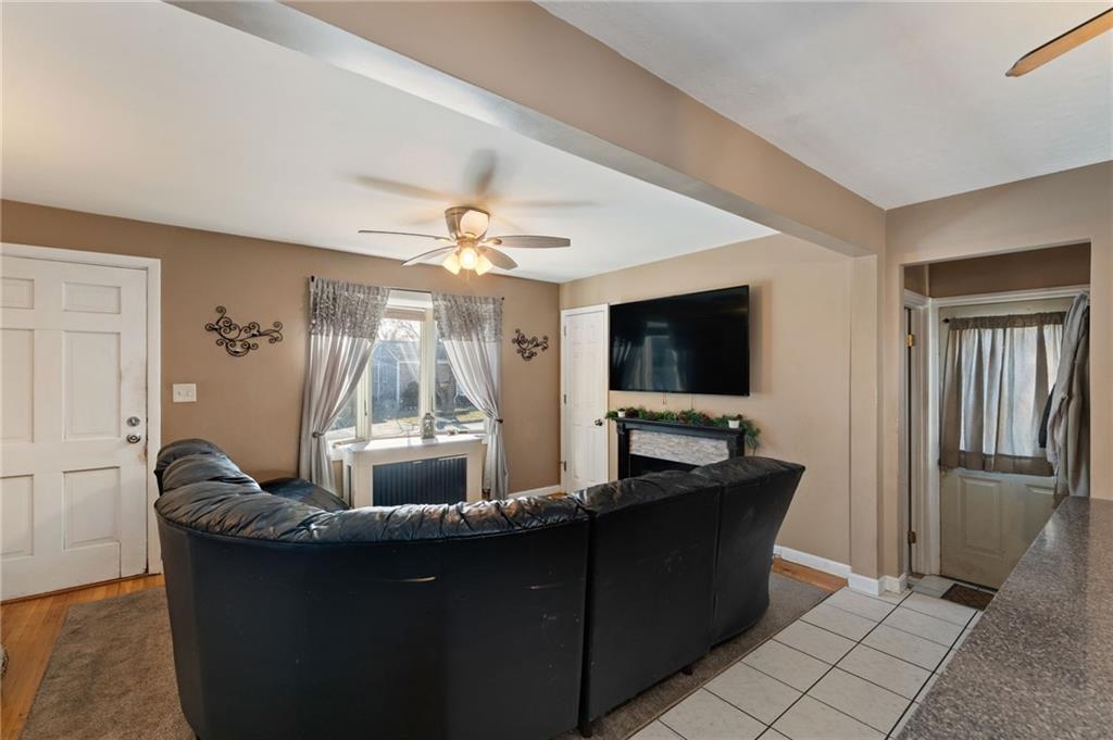 136 Beech Avenue, Tiverton