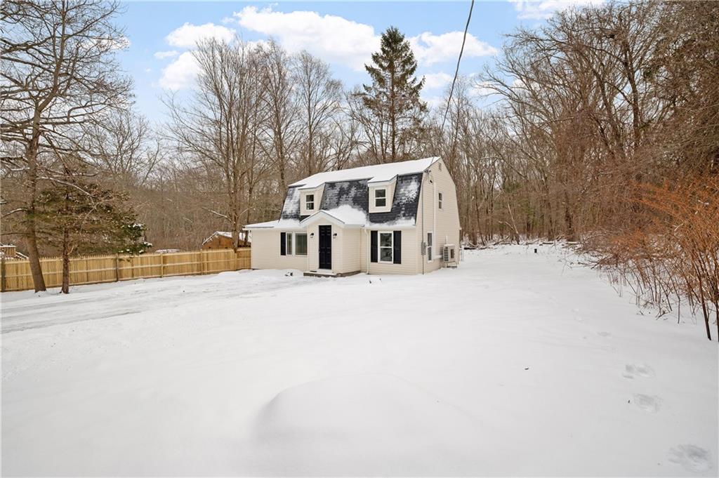 148 Danielson Pike, Foster