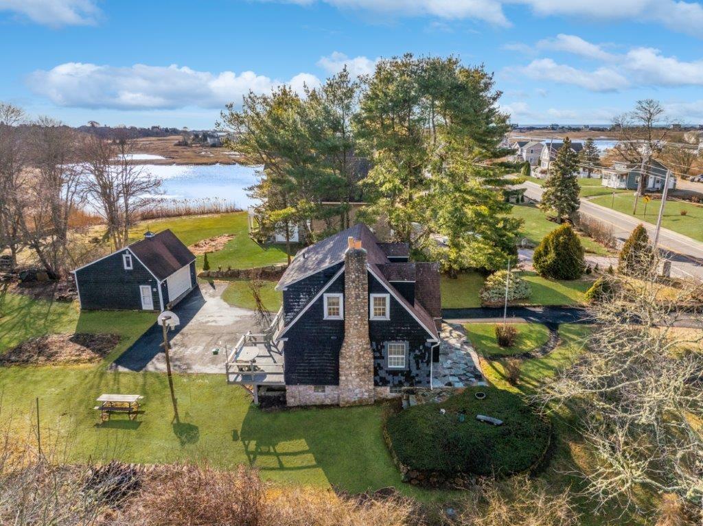 71 Weekapaug Road, Westerly