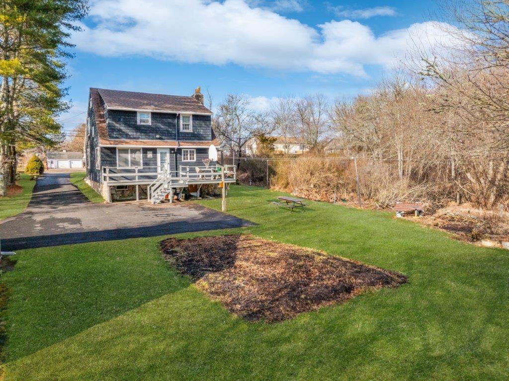 71 Weekapaug Road, Westerly