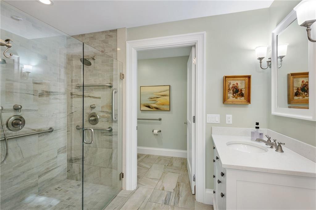 6 White Birch Lane, Barrington