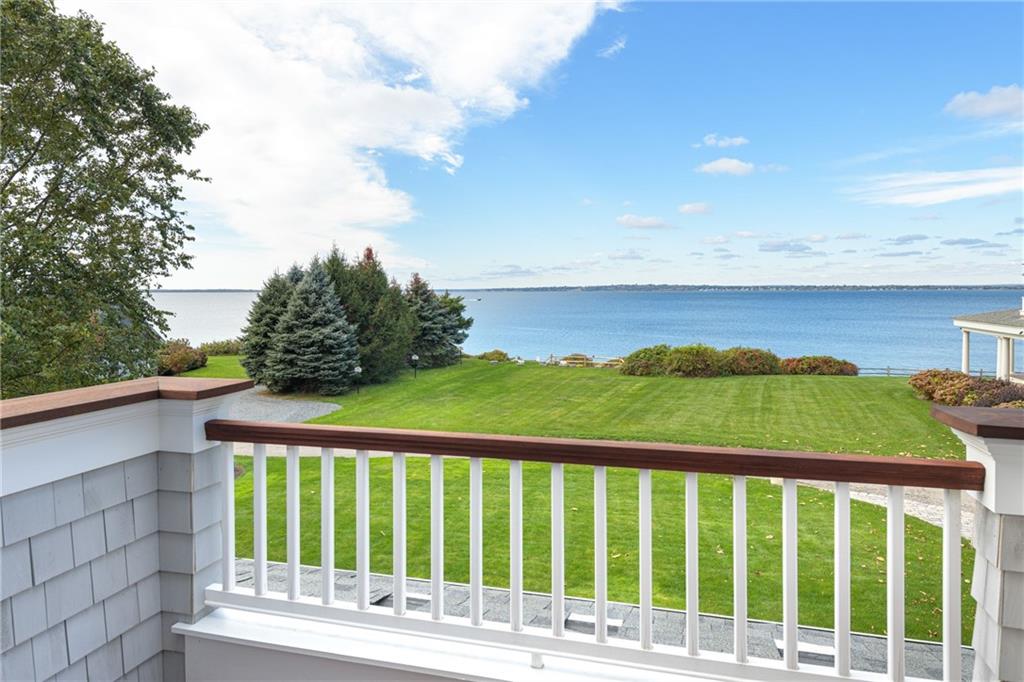 6 White Birch Lane, Barrington