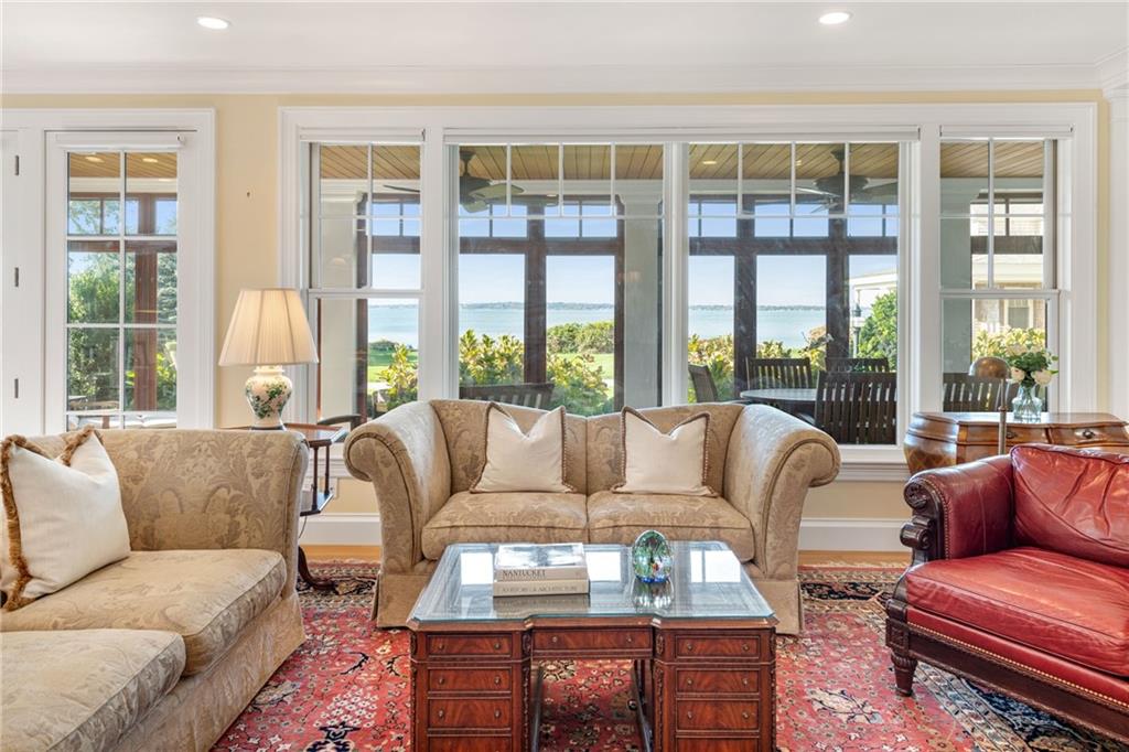 6 White Birch Lane, Barrington