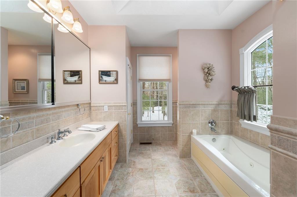 767 Glen Rock Road, South Kingstown