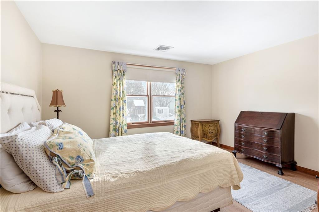 559 Point Judith Road, Narragansett