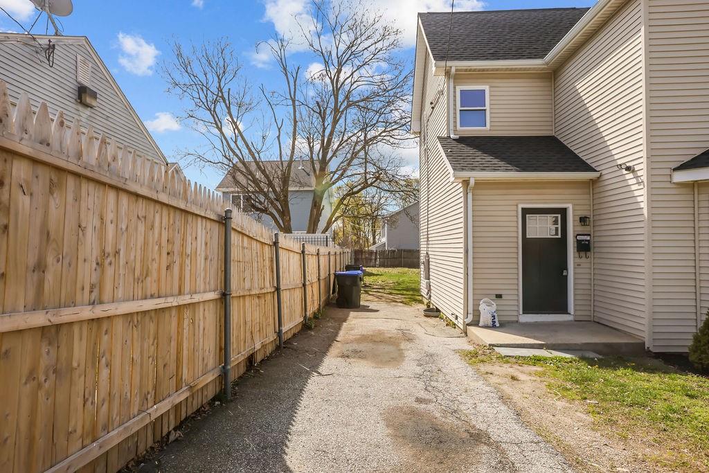 20 Padelford Street, Providence