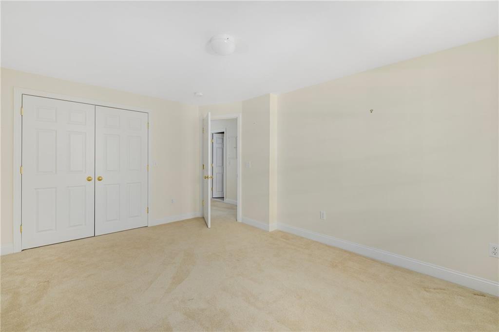 669 Metacom Avenue, Unit#26, Bristol