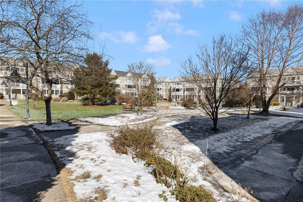 669 Metacom Avenue, Unit#26, Bristol