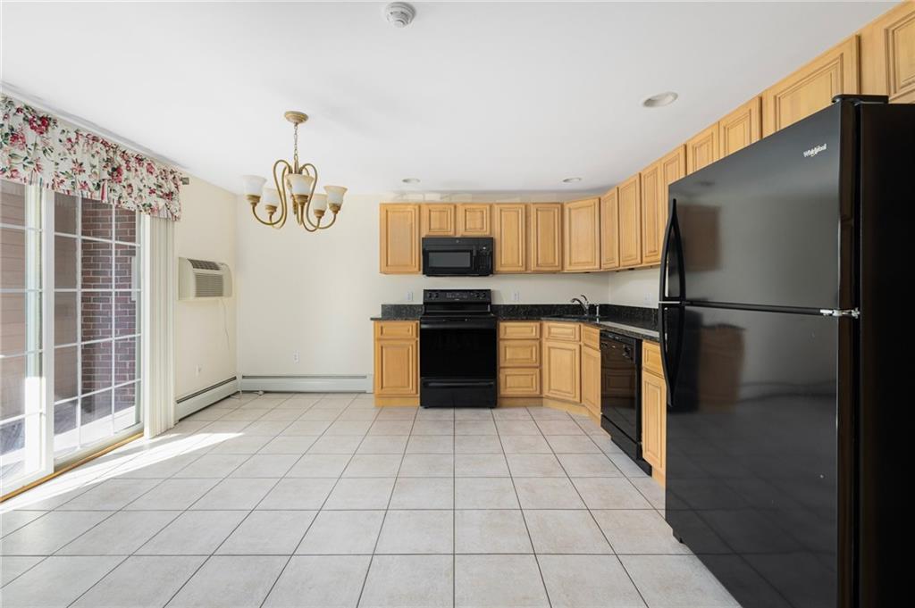 669 Metacom Avenue, Unit#26, Bristol