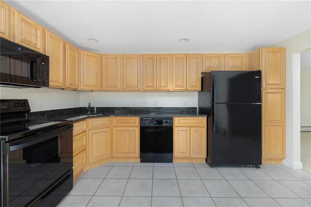 669 Metacom Avenue, Unit#26, Bristol