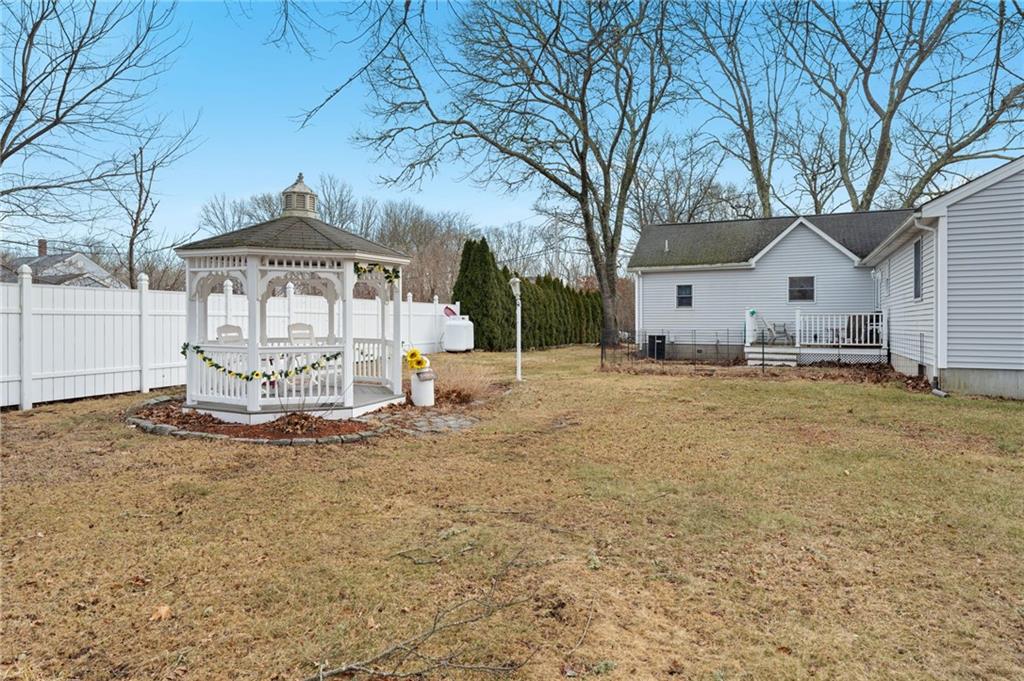 393 Klondike Road, Charlestown