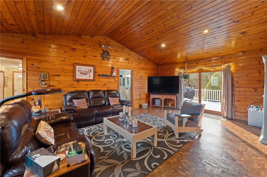 393 Klondike Road, Charlestown