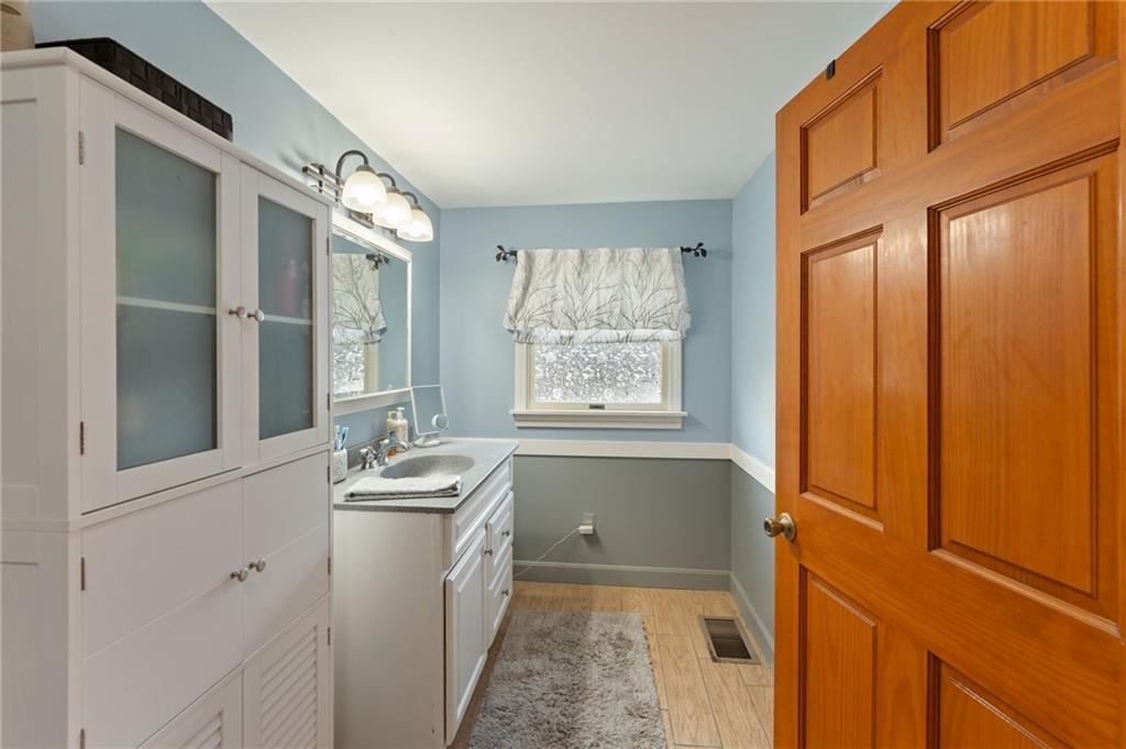 393 Klondike Road, Charlestown