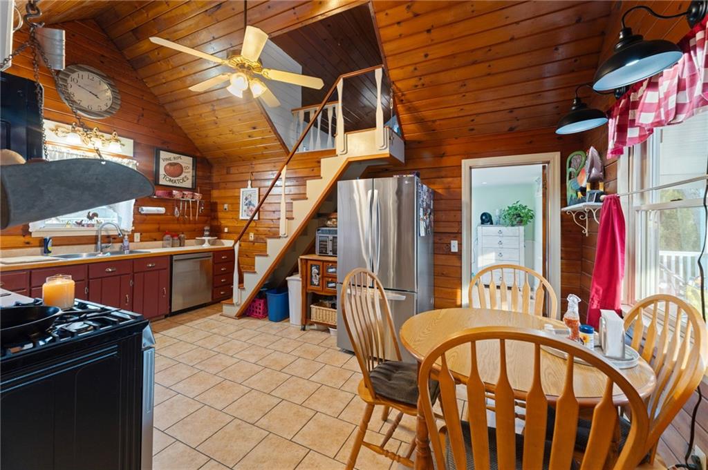 393 Klondike Road, Charlestown