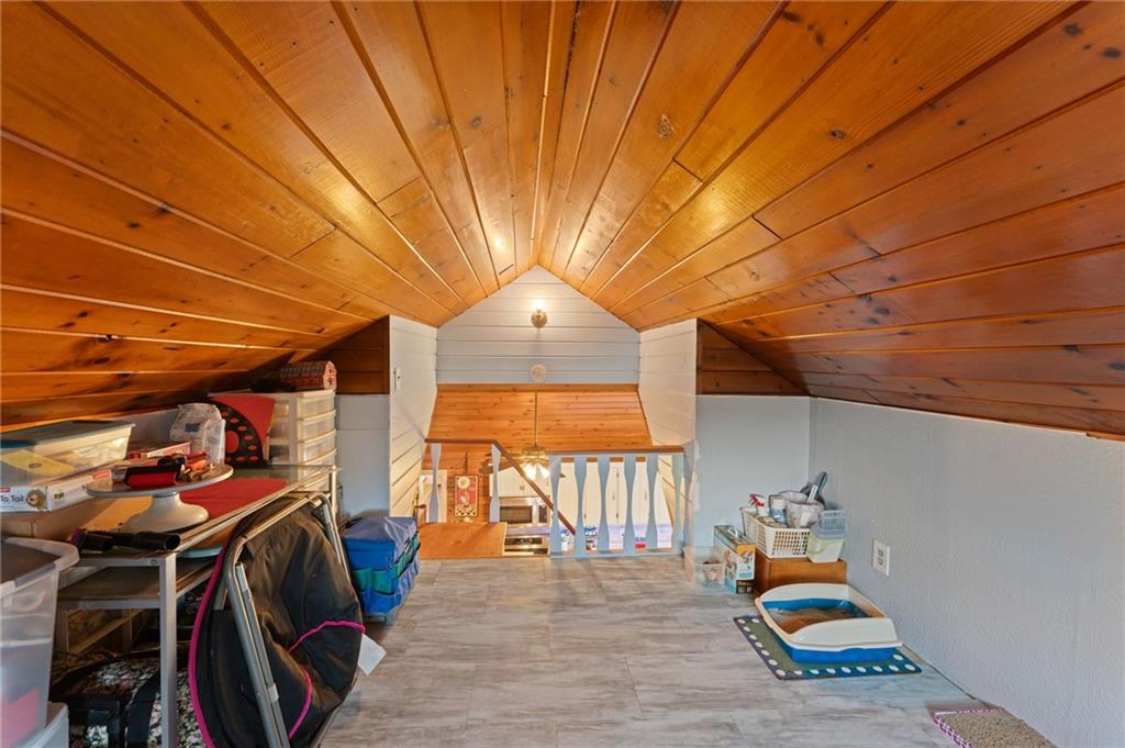 393 Klondike Road, Charlestown