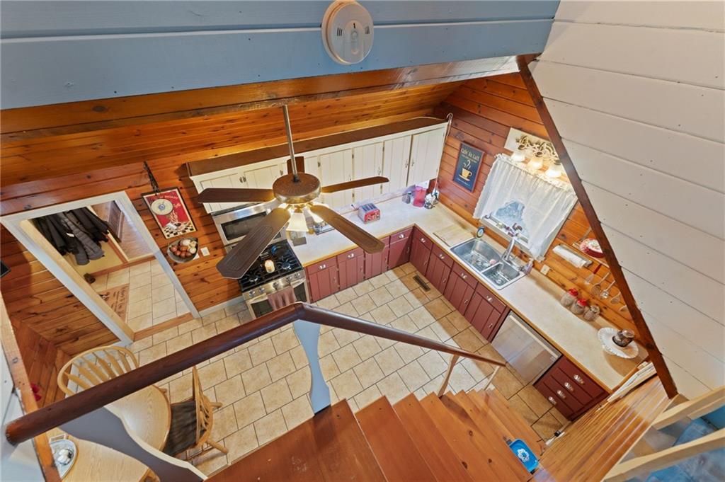 393 Klondike Road, Charlestown