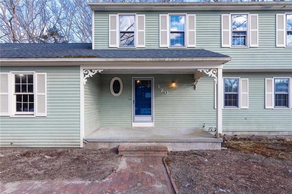 120 Lantern Lane, North Kingstown