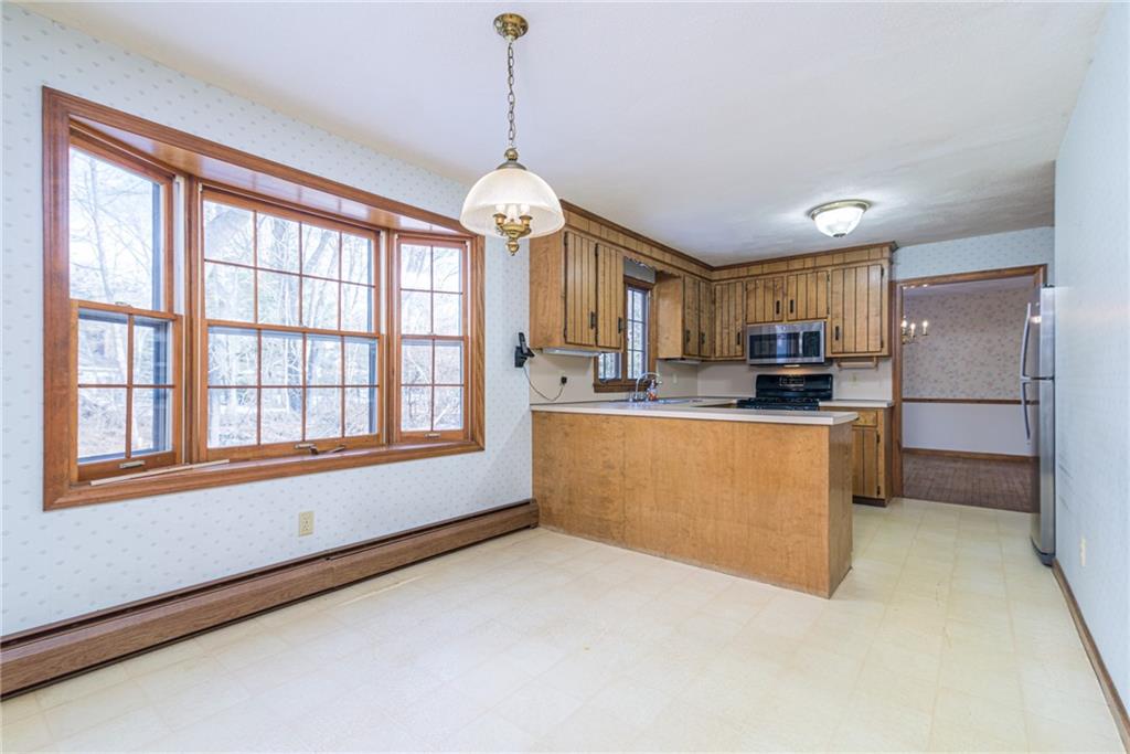 120 Lantern Lane, North Kingstown