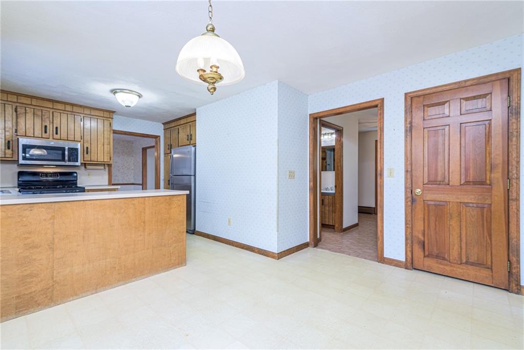 120 Lantern Lane, North Kingstown