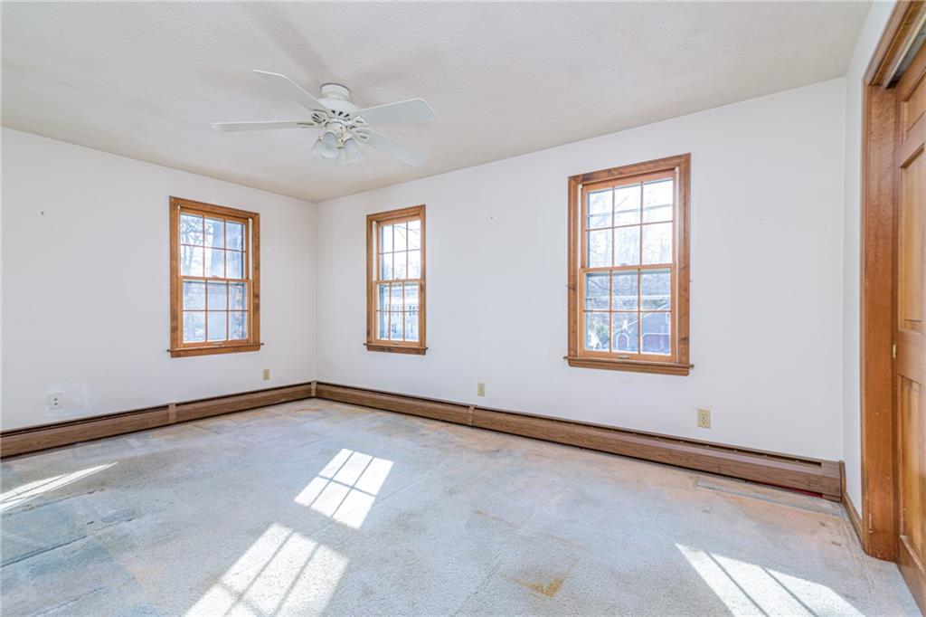 120 Lantern Lane, North Kingstown