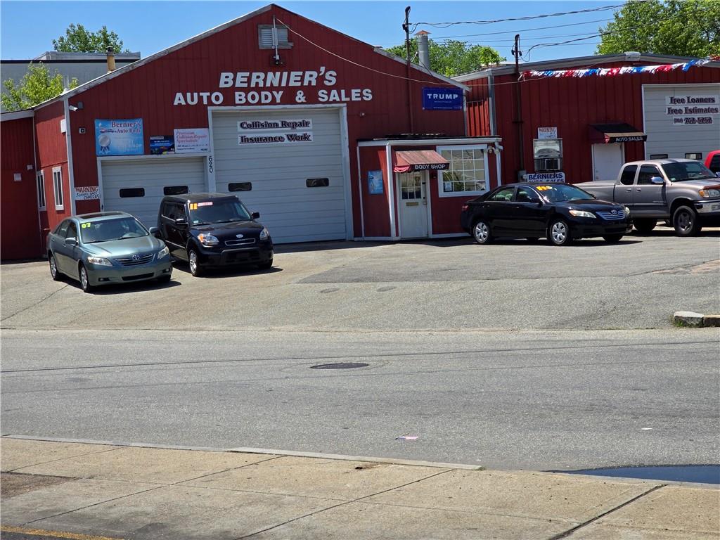 620 Pond Street, Woonsocket