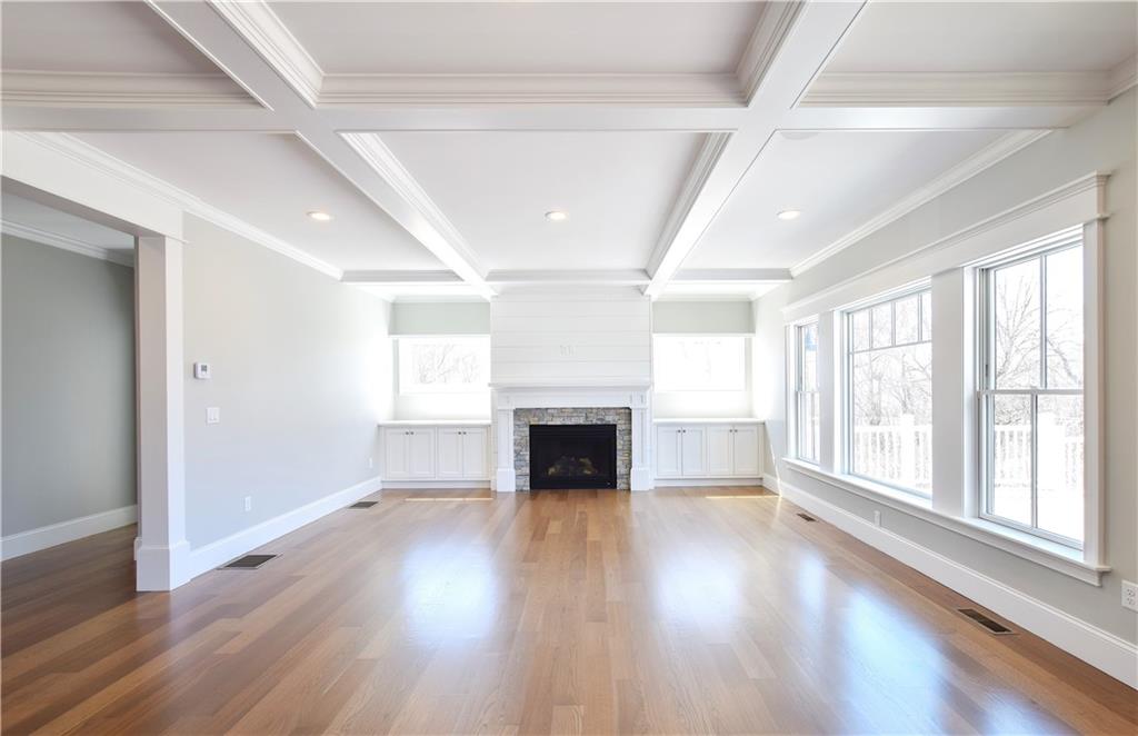 2 Amore Lane, East Greenwich