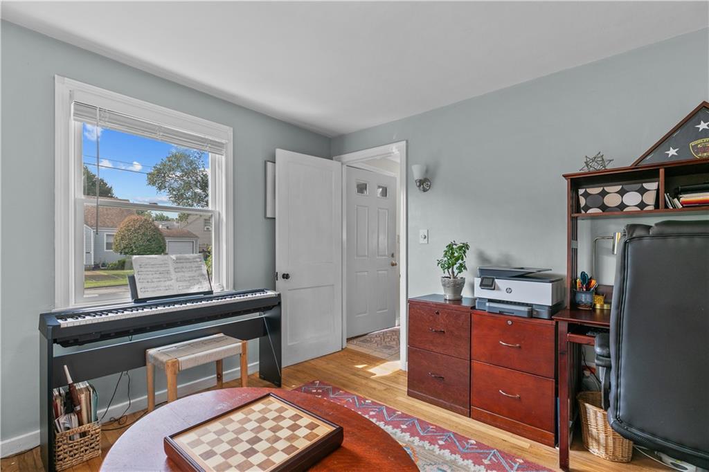 25 King Road, Middletown