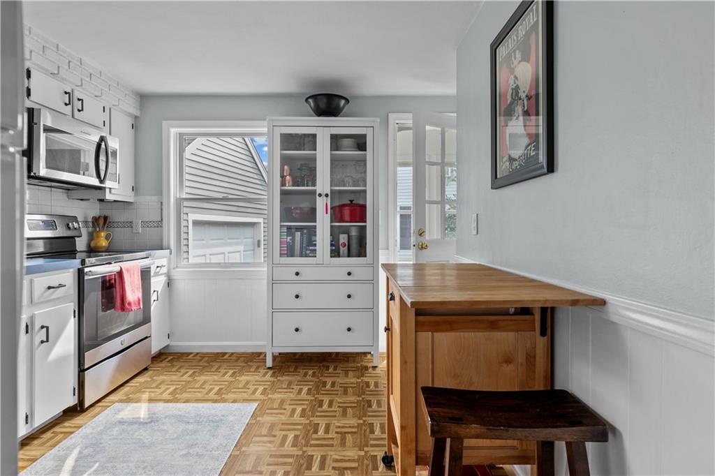 25 King Road, Middletown