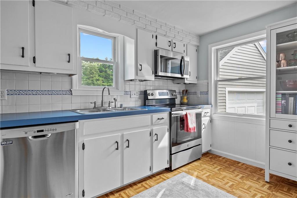25 King Road, Middletown