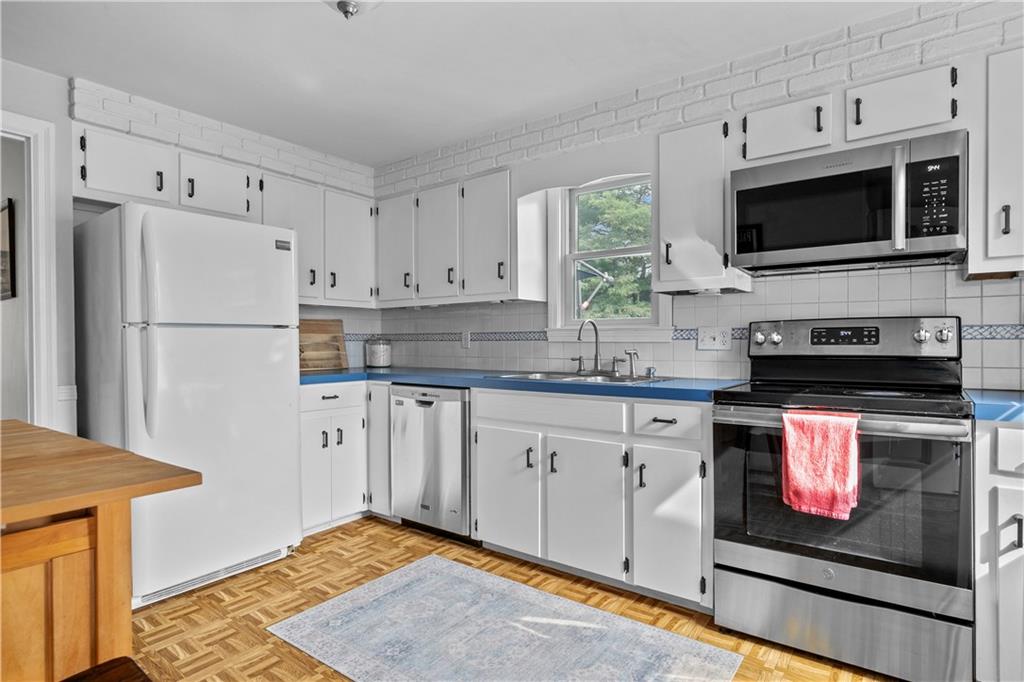 25 King Road, Middletown