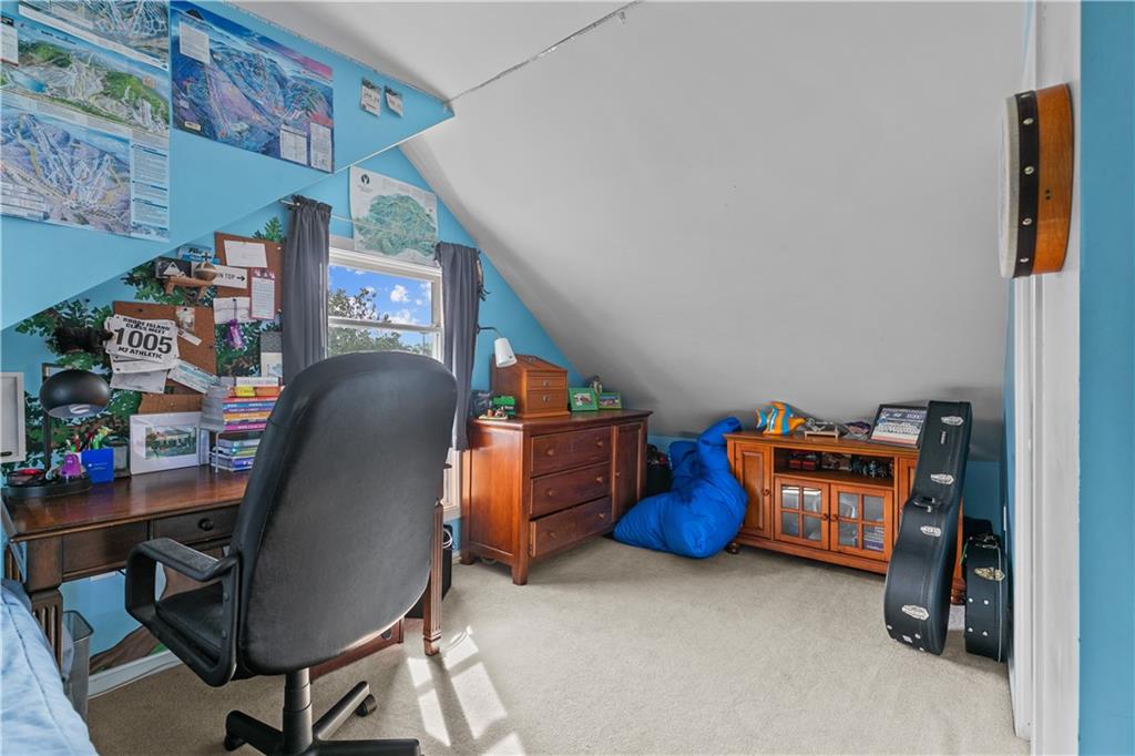 25 King Road, Middletown