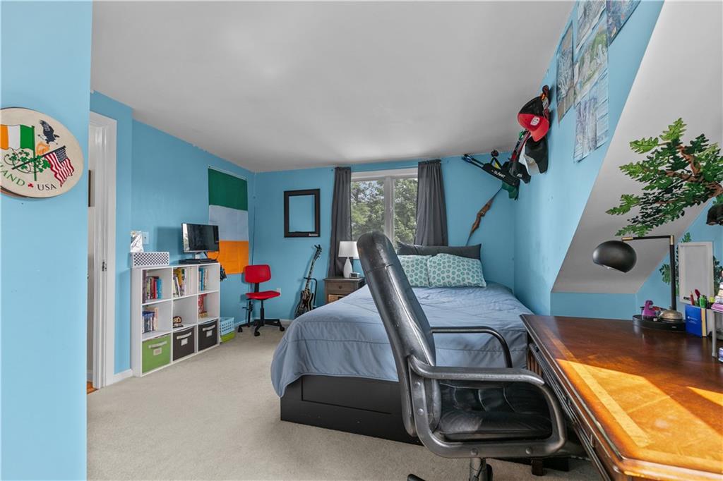 25 King Road, Middletown