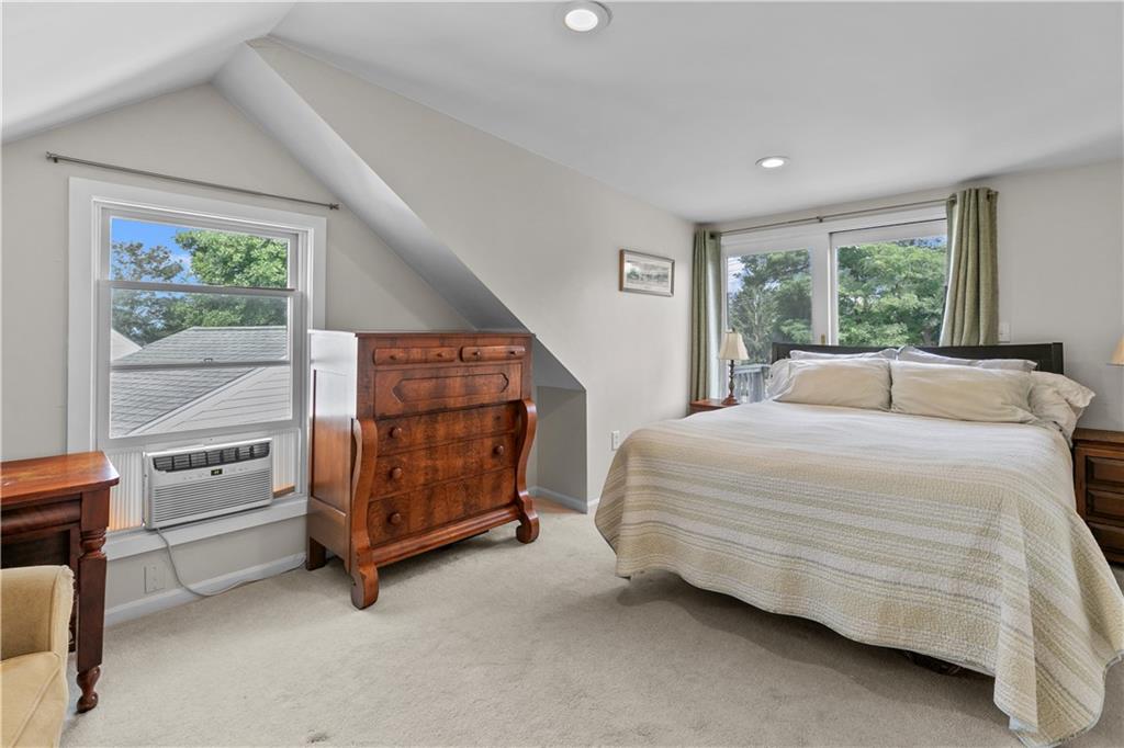 25 King Road, Middletown