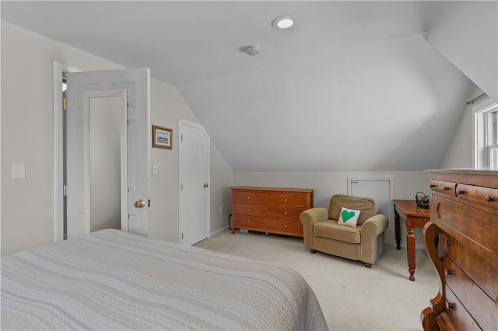 25 King Road, Middletown