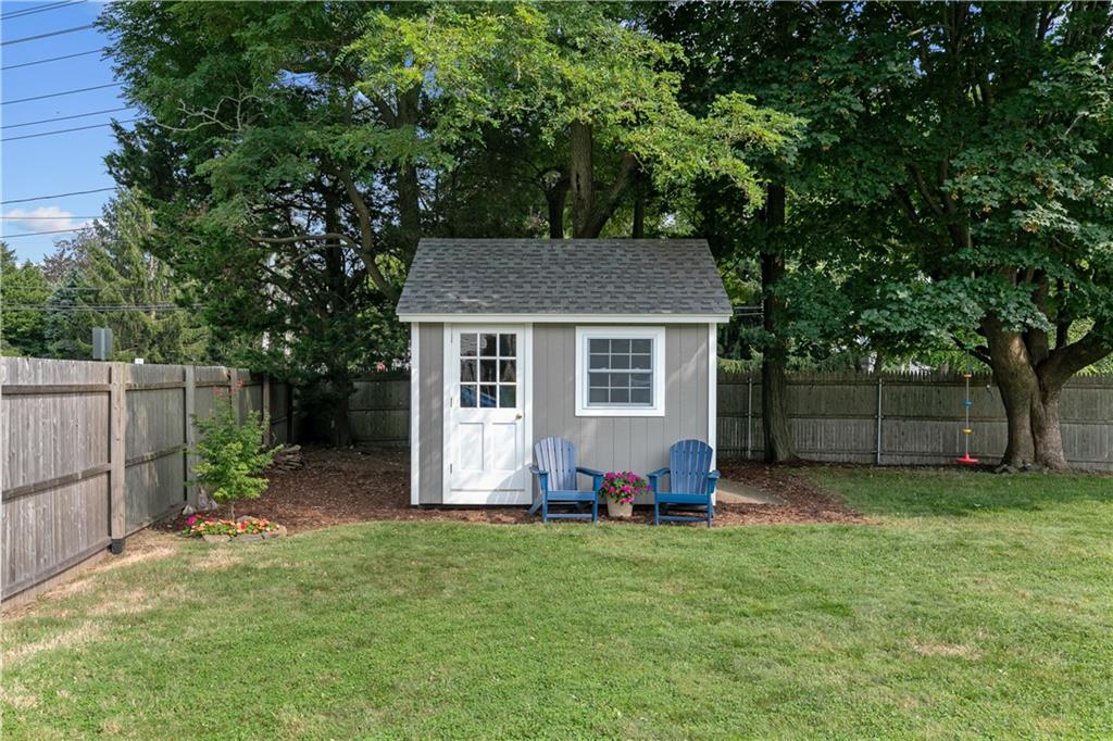 25 King Road, Middletown