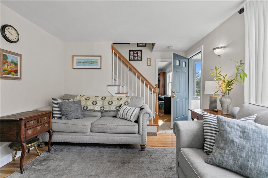 25 King Road, Middletown