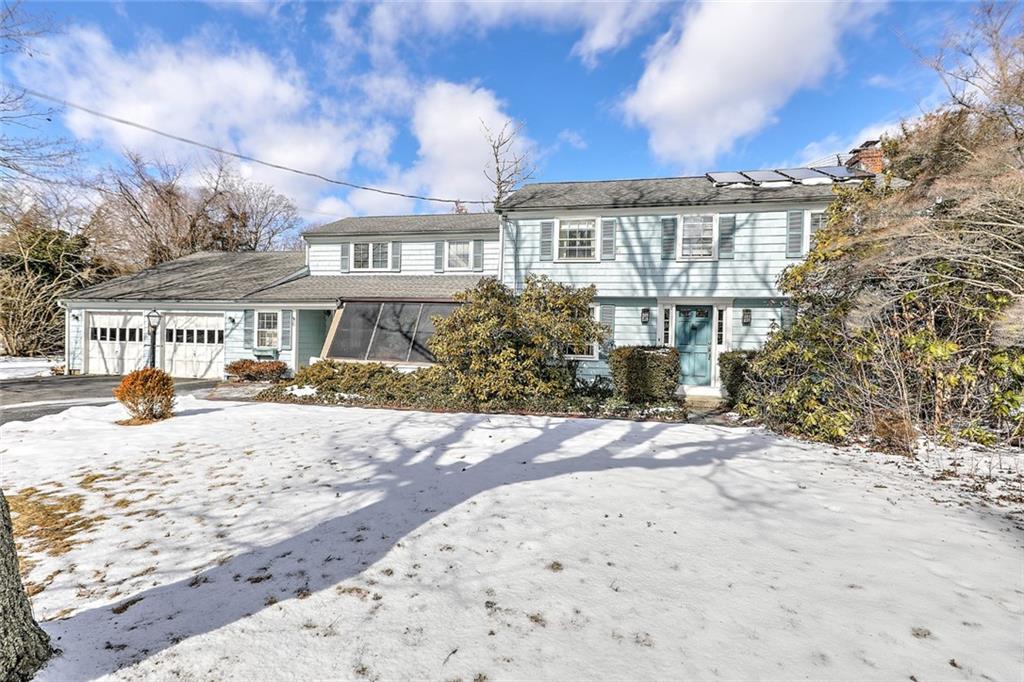 6 Governor Bradford Drive, Barrington