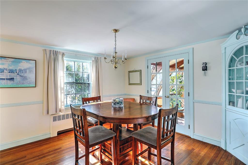 6 Governor Bradford Drive, Barrington