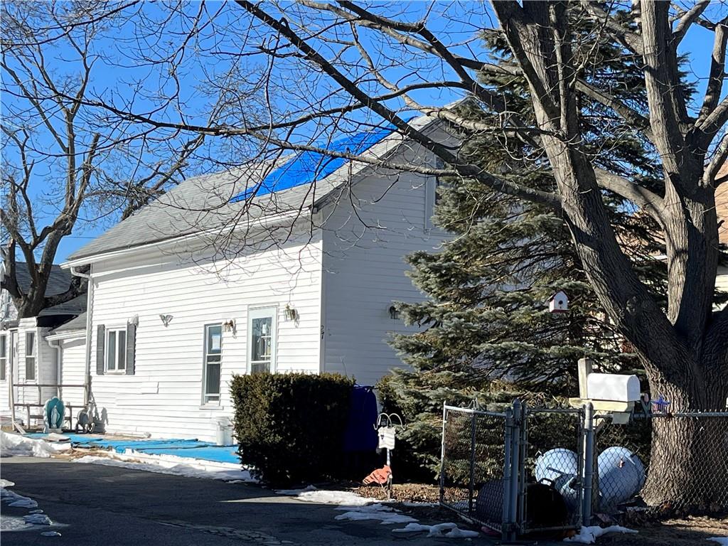 27 Taylor Avenue, East Providence