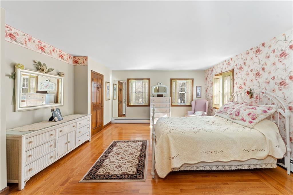 1254 Hartford Pike, Scituate