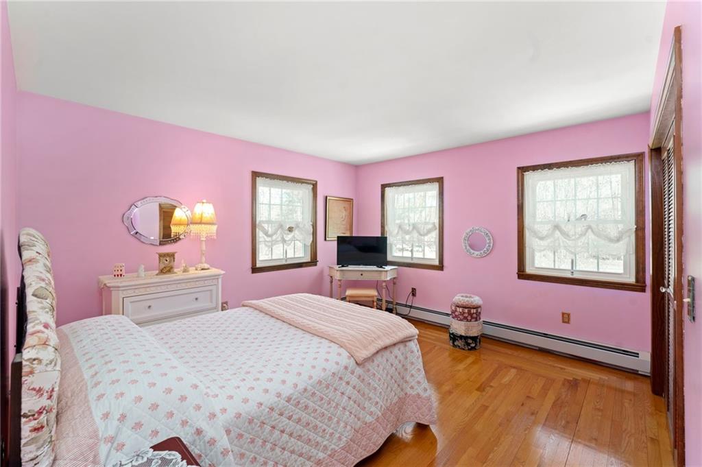 1254 Hartford Pike, Scituate