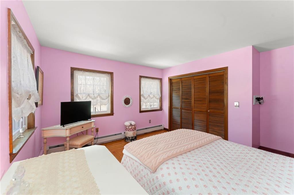 1254 Hartford Pike, Scituate