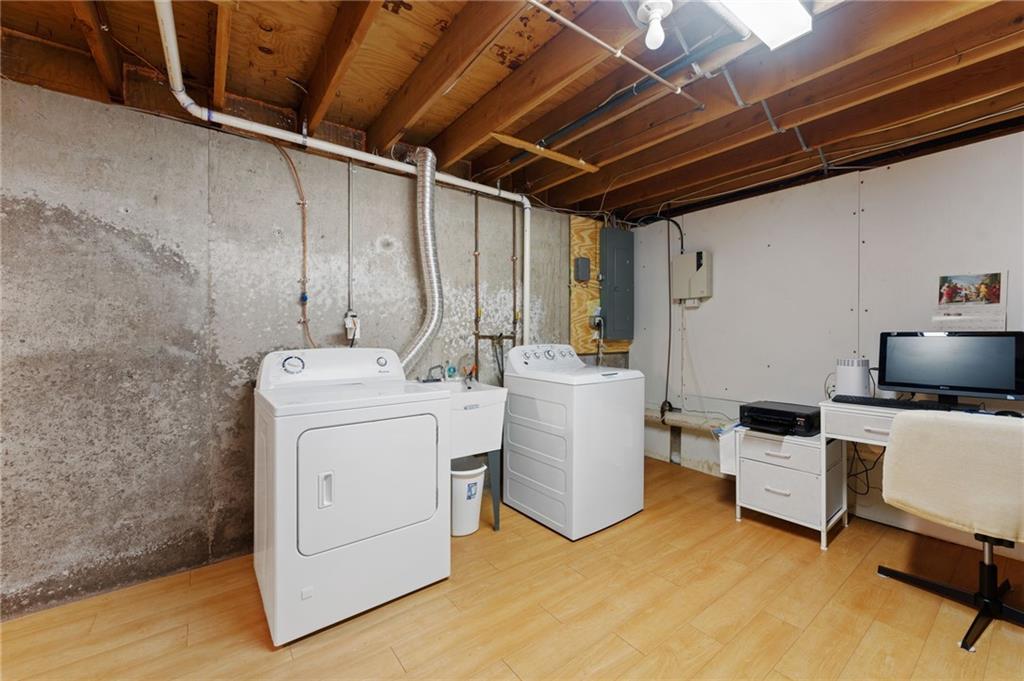 1254 Hartford Pike, Scituate