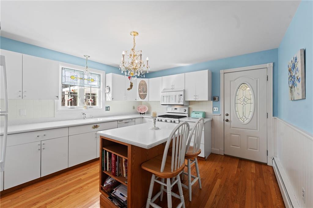 1254 Hartford Pike, Scituate