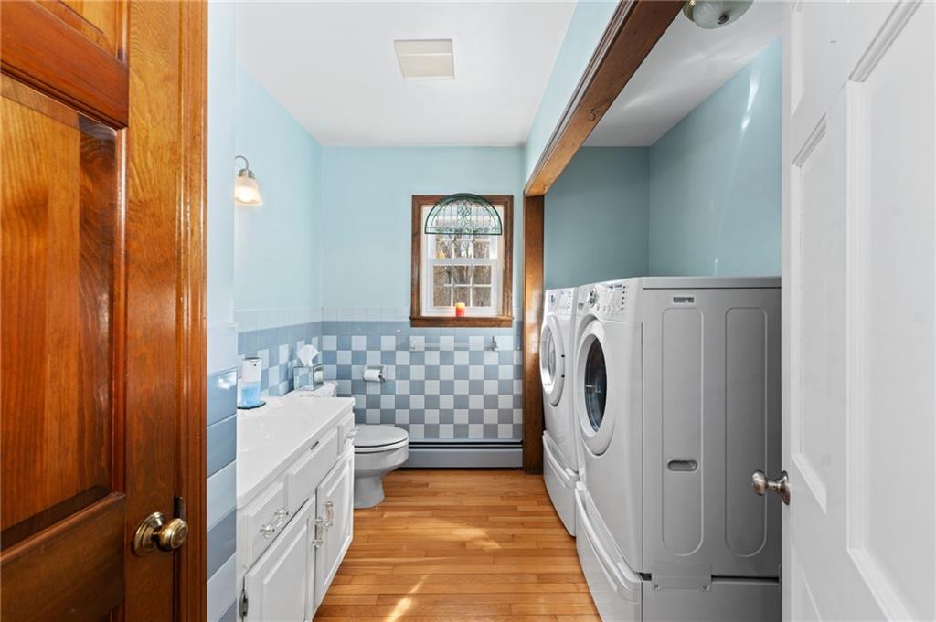 1254 Hartford Pike, Scituate