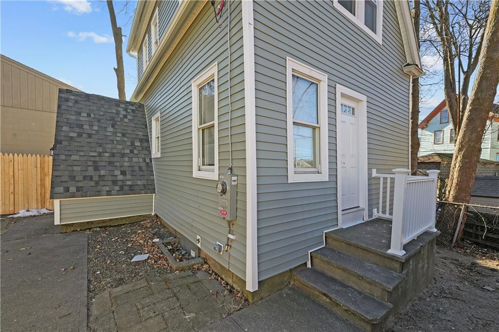 40 Harris Avenue, Cranston
