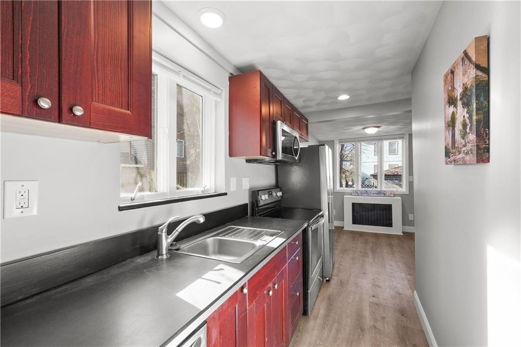 40 Harris Avenue, Cranston