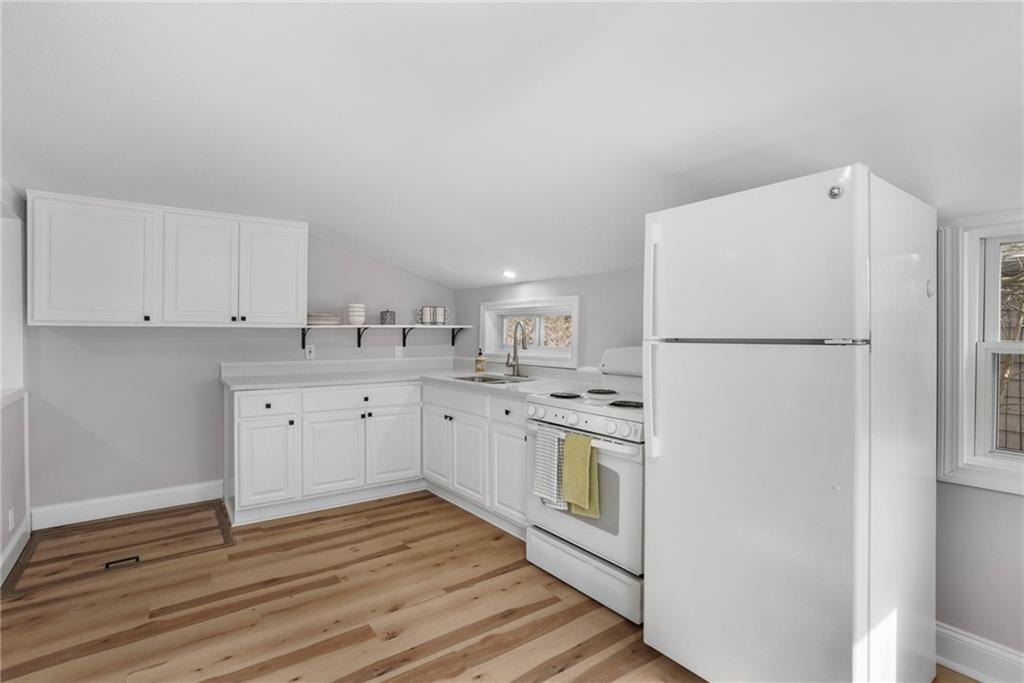 17 Whitford Street, South Kingstown