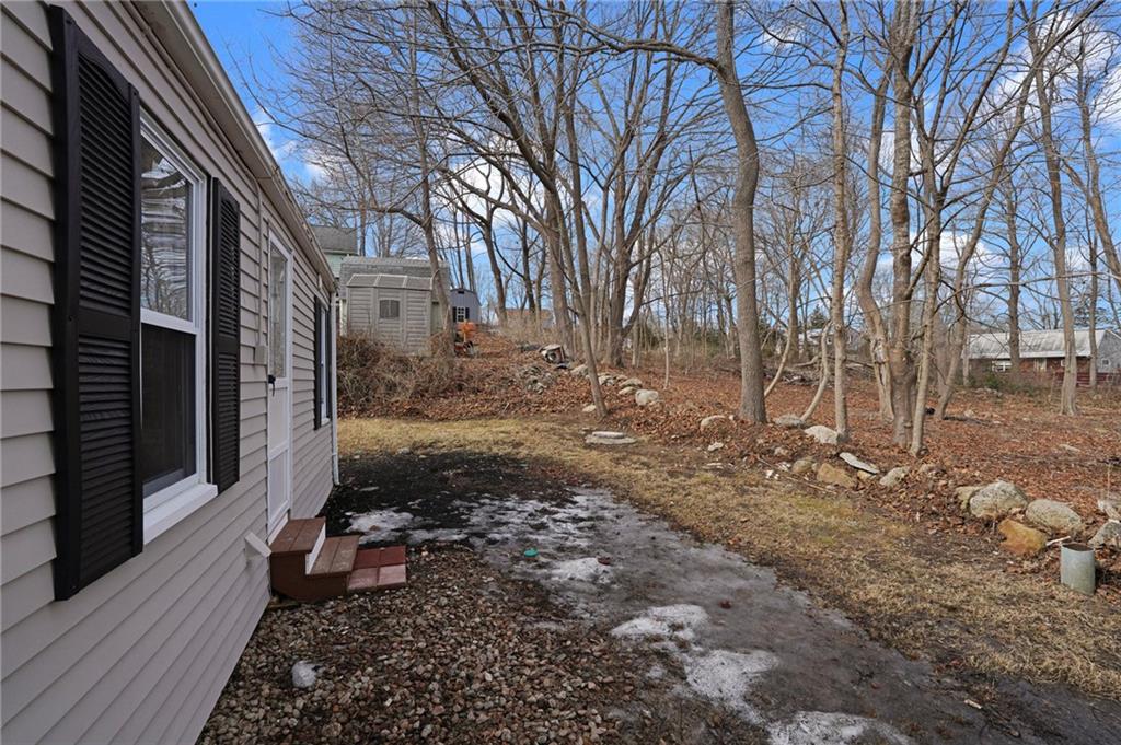 17 Whitford Street, South Kingstown